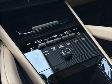 Porsche Cayenne III SUV Facelifting 3.0 353KM 2025 PORSCHE Cayenne Coupe Black Edition Suv 2.0 (353KM) 2025, zdjęcie 8