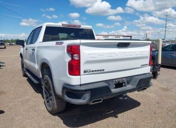 Chevrolet Silverado II 2023 Chevrolet Silverado 2023, 5.3L, 4x4, 1500 TRAIL BOSS, od ubezpieczalni 5.3, zdjęcie 4