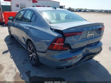 Volvo S60 III 2024 Volvo S60 B5 Core Dark Theme 2024 2.0l 2.0 Benzyna 247KM, zdjęcie 3