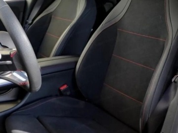 Mercedes CLA C118/X118 2025 MERCEDES-BENZ CLA 200 AMG Line Sedan 1.5 (163KM) 2025, zdjęcie 4