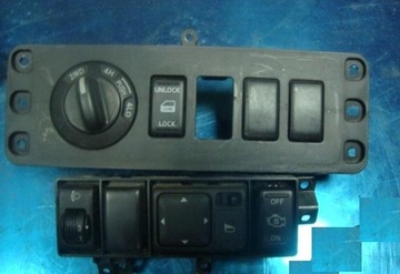 NISSAN NAVARA D40 06- PŘEPÍNAČ SVĚTEL