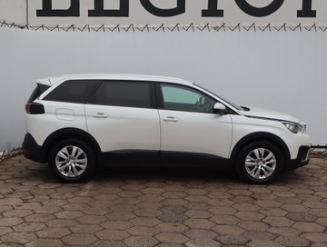 Peugeot 5008 II Crossover 1.2 PureTech 130KM 2017 Peugeot 5008 PureTech 130, Salon Polska, 7 miejsc, zdjęcie 5