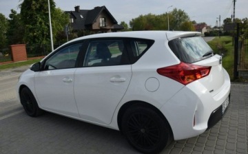Toyota Auris II Hatchback 5d Facelifting 1.33 Dual VVT-i 99KM 2015 Toyota Auris 1.3B Klima 2015r Oryginal Lakier 2 Kpl Kol Sprowadzony Oplaco, zdjęcie 13