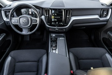 Volvo XC60 II 2021 Volvo XC 60 B4 D AWD Momentum Pro 197KM+14KM FV23%, zdjęcie 12