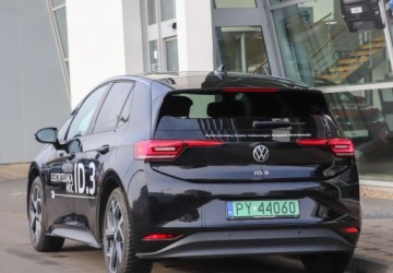 Volkswagen 2023 Volkswagen ID.3 Climatronic, LED, pakiet zimowy, dostepny od reki 204KM, zdjęcie 2