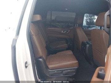 Chevrolet Suburban GMT900 2023 Chevrolet Suburban 2023r., 4x4, 6.2L 6.2 Benzyna 420KM, zdjęcie 9