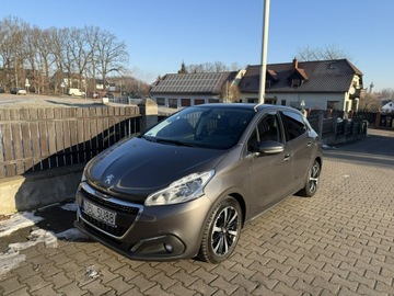 Peugeot 208 II 2019 Peugeot 208 1,2 110 ps automatic 67 tyś km salon