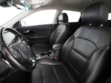 Kia Niro I Crossover Facelifting 1.6 GDi Hybrid 141KM 2020 Kia Niro PHEV Automat Spirit Navi Tempomat Grzana, zdjęcie 12