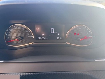 Peugeot 2008 II SUV 1.2 PureTech 100KM 2022 Peugeot 2008 PureTech Active 1.2 101KM 2022r, zdjęcie 16