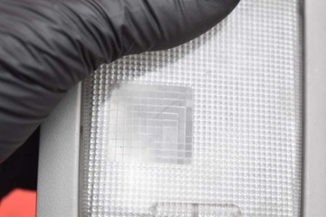 LAMPA OSVĚTLENÍ INTERIÉR ZADNÍ TOYOTA AVENSIS T27 09-11