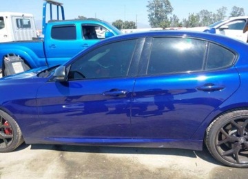 Alfa Romeo Giulia II Sedan Facelifting 2.0 Turbo 280KM 2020 Alfa Romeo Giulia 2020, 2.0L, od ubezpieczalni 2.0 Benzyna 280KM, zdjęcie 2