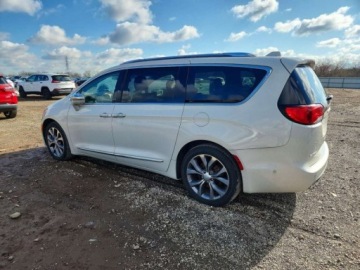 Chrysler Pacifica II 3.6 V6 291KM 2017 Chrysler Pacifica 2017r., Limited, 3.6L, od ubezpieczalni 3.6 Benzyna 291KM, zdjęcie 1