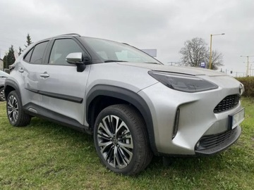 LIŠTA DVEŘNÍ BOČNÍ NA DVEŘE TOYOTA YARIS CROSS 2020-