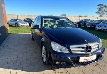 Mercedes Klasa C W204 Limuzyna 1.8 180 CGI BlueEFFICIENCY 156KM 2011 Mercedes-Benz Klasa C 1,8 benzyna 156KM, Automat, Idealny Stan, Bardzo Zad, zdjęcie 15