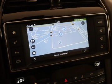 Jaguar F-Pace SUV 2.0 i4D 180KM 2016 Jaguar F-Pace 20d AWD, Salon Polska, Serwis ASO, zdjęcie 12