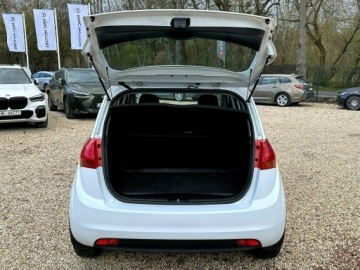Kia Venga Mikrovan Facelifting 1.4 CRDi 90KM 2016 Kia Venga 1.4 CRDI 90KM, Salon PL, Iwł, Serwis, zdjęcie 9