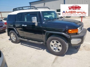 Toyota FJ Cruiser 2008 Toyota FJ 2008, po gradobiciu, od ubezpieczalni 4.0 Benzyna 243KM