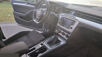 Volkswagen Passat B8 Variant 1.6 TDI BlueMotion SCR 120KM 2016 Volkswagen Passat 1.6 TDI (BlueMotion Technology) Comfortline 120KM 2016r, zdjęcie 10