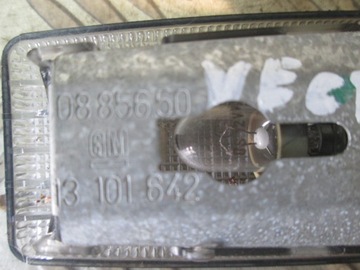 LAMPA KABINY OPEL VECTRA C 02- ASTRA H 13101642