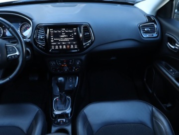 Jeep Compass II SUV 1.4 Multiair 170KM 2019 Jeep Compass 1.4 MultiAir, Salon Polska, zdjęcie 7