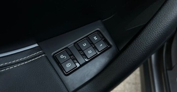 Jaguar F-Pace 2017 Jaguar F-Pace R Sport, Lampy LED, 2.0 D AWD 4x4, Bezwypadkowy Nowy Rozrzad, zdjęcie 14