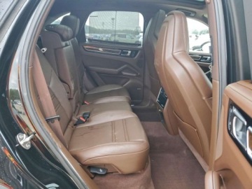 Porsche Cayenne III 2023 Porsche Cayenne Base 2023 3.0 Benzyna 335KM, zdjęcie 11