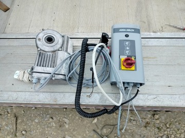 секционные ворота погрузочной рампы Assa Abloy 2020