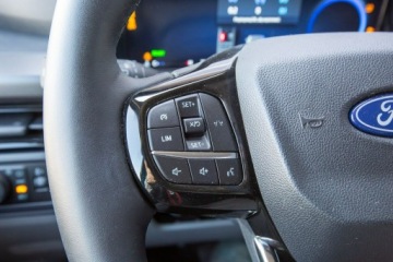 Ford Tourneo Custom II  L1 2.5 Plug-in Hybrid  232KM 2025 Ford Tourneo Custom SPORT 8-osób L1H1 2.5 PHEV, zdjęcie 19