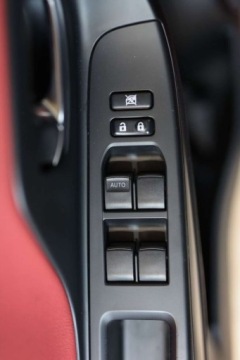 Toyota Yaris III Hatchback 5d Facelifting Hybrid 100KM 2017 Toyota Yaris Hybrid 100 Selection 1.5 Hybryda 100KM, zdjęcie 27