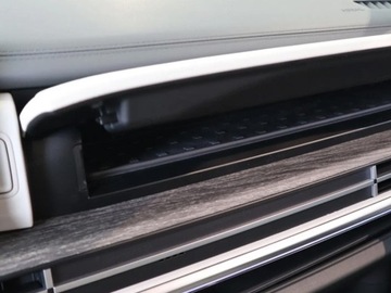 Hyundai Santa Fe V 1.6 T-GDI HEV 215KM 2025 Santa Fe 1.6 T-GDI HEV Platinum 4WD aut 5os. 215KM 2025, zdjęcie 8