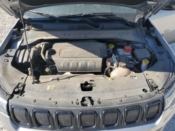 Jeep Compass II 2022 Jeep Compass 2022, Latitude, 2.4L, od ubezpieczalni 2.4 Benzyna 179KM, zdjęcie 10