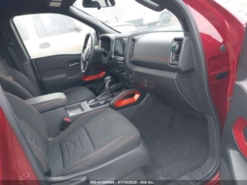 Nissan 2023 Nissan Frontier 2023r., 4x4, 3.8L 3.8 Benzyna 310KM, zdjęcie 8