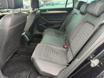 Volkswagen Passat B8 Alltrack Facelifting 2.0 TDI SCR 200KM 2021 Volkswagen Passat 2.0 TDI 200KM 4x4 DSG Elegance, zdjęcie 12