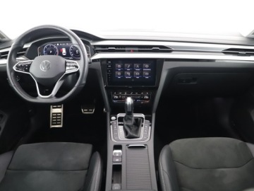 Volkswagen Arteon Fastback Facelifting 2.0 TDI 200KM 2023 Volkswagen Arteon Shooting Brake Panorama | HeadUp, zdjęcie 17