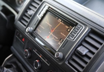 Volkswagen Caravelle T6 Transporter 2.0 TDI 102KM 2019 Volkswagen Transporter Transporter_9 miejsc_Nawigacja_ 2.0 Diesel 102KM, zdjęcie 14