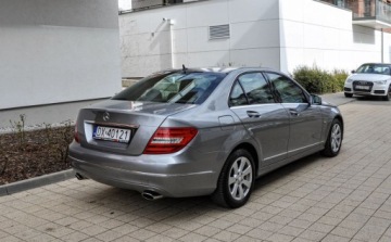 Mercedes Klasa C W204 Limuzyna 3.5 350 4MATIC 306KM 2012 Mercedes-Benz Klasa C 3,5 (306KM) 2012 r. Lift Automat 4Matic 3.5 Benzyna, zdjęcie 3