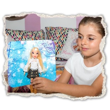 Кукла Winx Club Flora Magic Reveal