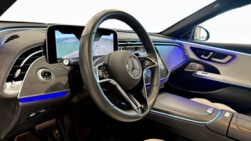 Mercedes Klasa E W214 2025 Mercedes-Benz Klasa E 300 4Matic 2025 2.0 Benzyna 313KM, zdjęcie 7