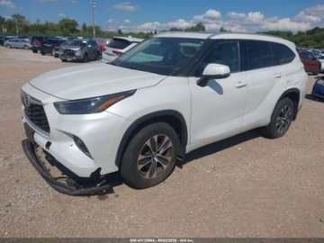 Toyota Highlander III 2022 Toyota Highlander XLE 2022 3.5l 3.5 Benzyna 295KM, zdjęcie 1
