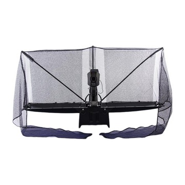 Robot do tenisa stołowego z piłeczkami do ping ponga z siatką