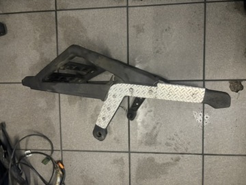 Крепление на верхнюю часть корпуса BMW 1100 Frame