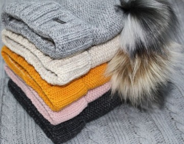 Классическая шапка Микос с двумя помпонами ШЛЯПА 689