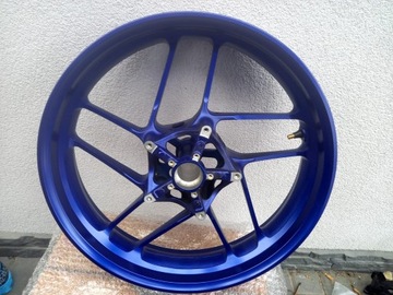 Передний обод Yamaha mt09, прямой.