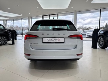 Skoda Octavia IV Kombi 2.0 TDI 115KM 2022 Skoda Octavia Ambition / LED / Kamera cofania / Ca, zdjęcie 2