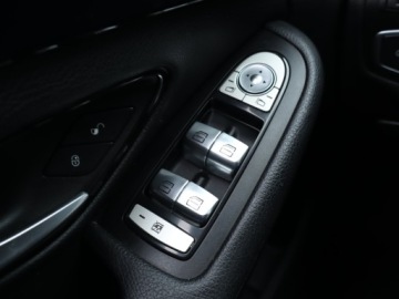 Mercedes Klasa C W205 2016 Mercedes C C 180 d, Navi, Klima, Klimatronic, zdjęcie 11