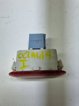 LAMPA DVEŘE SKODA OCTAVIA I 1J0947411B