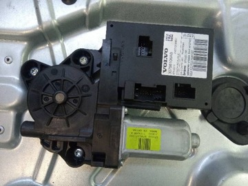 MECHANIZMUS OKNO PRAVÝ PŘEDNÍ VOLVO C30 I