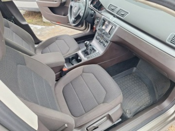 Volkswagen Passat B7 Variant 1.4 TSI BlueMotion 122KM 2013 Volkswagen Passat Klimatronik Nawigacja, zdjęcie 19