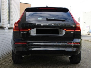 Volvo XC60 II 2025 VOLVO XC60 T6 Plug-In Hybrid AWD Core Suv 2.0 (398KM) 2025, zdjęcie 1