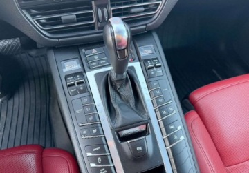 Porsche Macan SUV Facelifting II 2.0  265KM 2021 Porsche Macan 4x4 MACAN 2.0 BENZ 265 KM 2021r Warszawa 2.0 Benzyna 265KM, zdjęcie 10